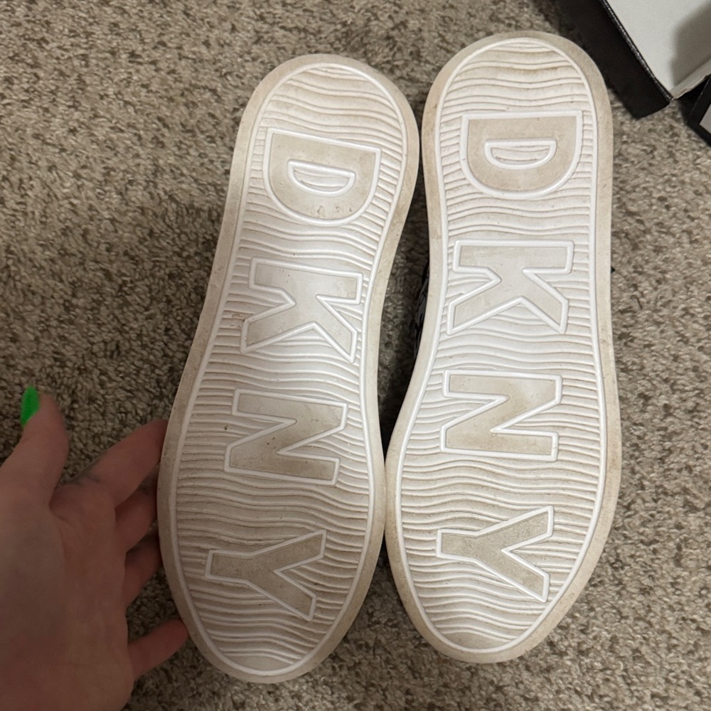 DKNY Melissa Slip On Graffiti Black and White Sneakers Womens Size 7 - Picture 4 of 6